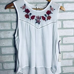 Vanilla Star Embroidered Floral Tank Top